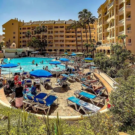 2 Bed Apart With Pool View Castle Harbour C202 *
