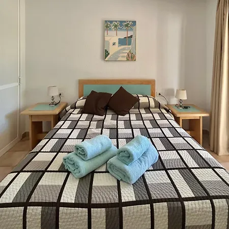 2 Bed Apart With Pool View Castle Harbour C202 Apartmán Los Cristianos (Tenerife)