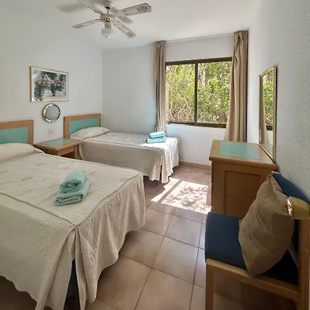 Two Bedroom In Castle Harbour C201 דירה